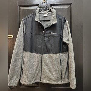 Men’s jacket Columbia brand , size large , charcoal gray,and black combo color